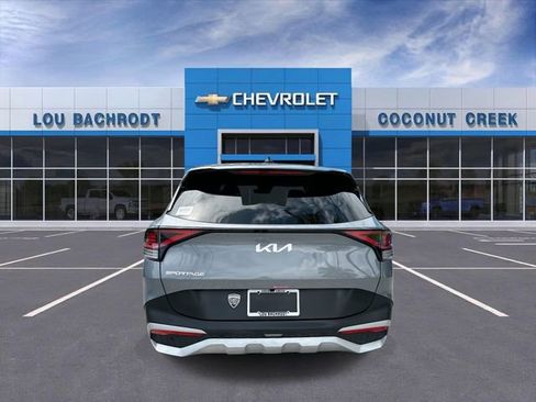 Used 2024 Kia Sportage EX FWD image 7