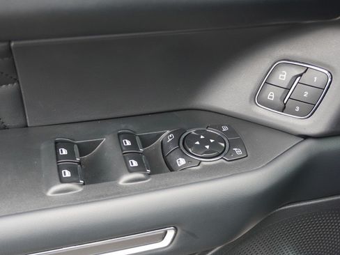 Used 2024 Ford Expedition Platinum AWD/4WD image 24