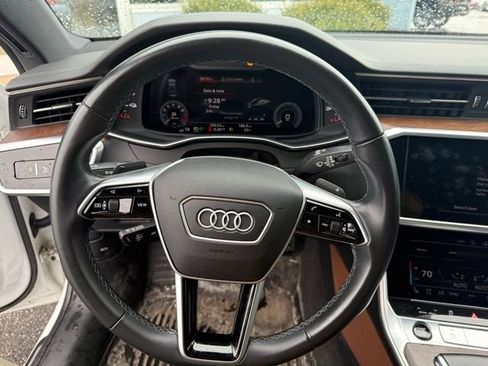 Used 2021 Audi A7 e Premium Plus w/ Executive Package image 9