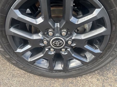 Used 2022 Toyota Tundra Platinum w/ Advanced Package image 49