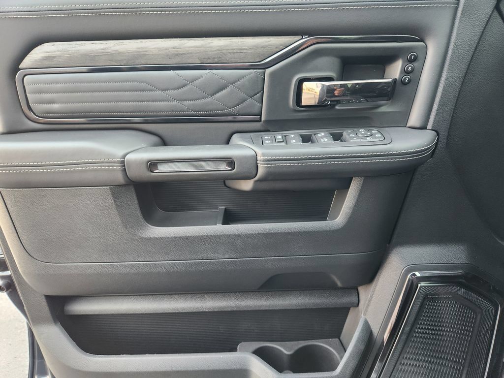 New 2027 RAM 2500 Limited AWD/4WD image 19