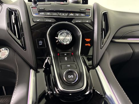 Used 2022 Acura RDX AWD w/ Technology Package image 17