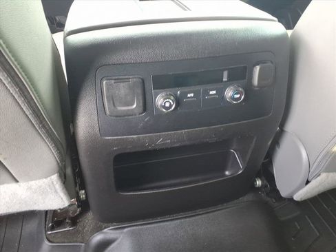 Used 2017 Chevrolet Tahoe LT image 9