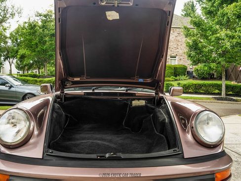 Used 1988 Porsche 911 Carrera RWD image 85