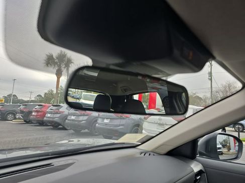 New 2026 Nissan Kicks S image 32