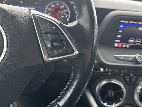Used 2020 Chevrolet Camaro LT image 21