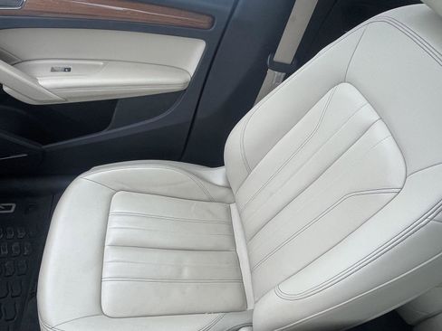 Used 2021 Audi Q5 Premium Plus w/ Premium Plus Package image 17