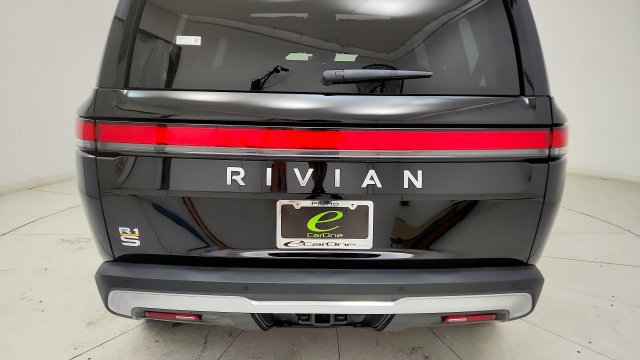 Used 2024 Rivian R1S Adventure Quad AWD/4WD image 27