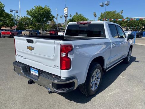 New 2026 Chevrolet Silverado 1500 LTZ w/ LTZ Premium Package AWD/4WD image 10