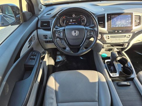 Used 2018 Honda Ridgeline RTL-E image 10