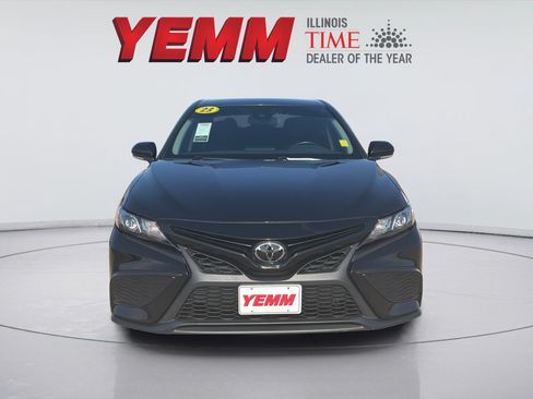 Used 2023 Toyota Camry SE w/ Convenience Package AWD/4WD image 5