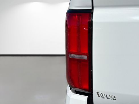 Used 2024 Toyota Tacoma SR5 w/ SR5 Upgrade Package image 10