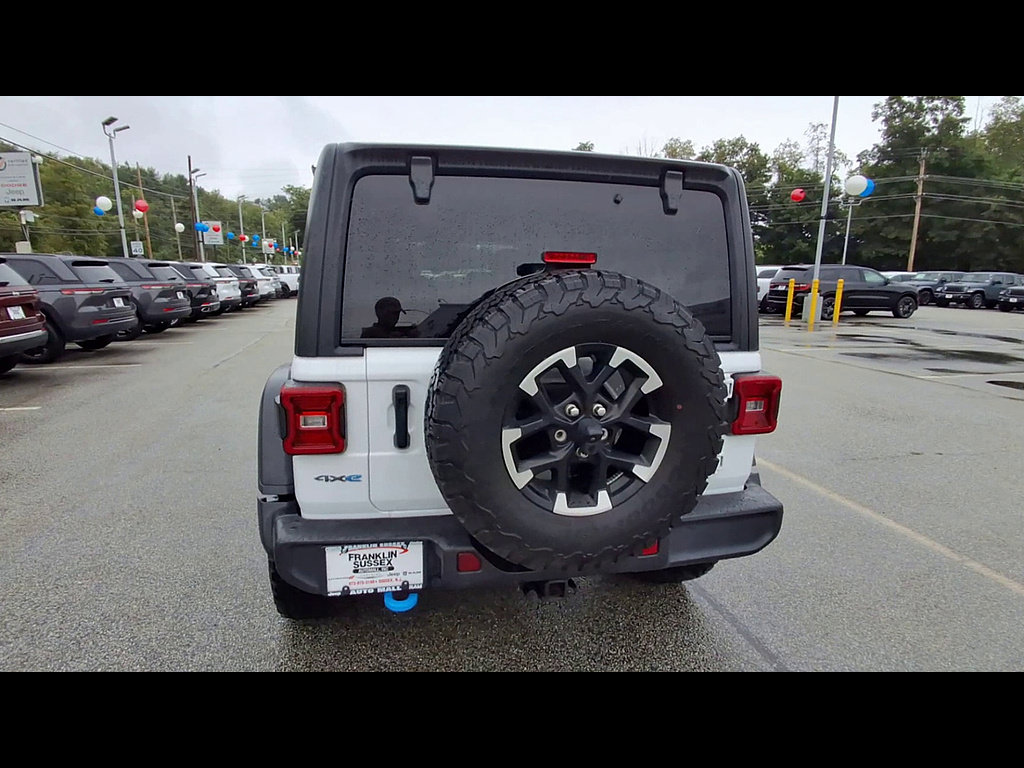 Used 2024 Jeep Wrangler Unlimited Rubicon 4xe w/ Convenience Group AWD/4WD image 36