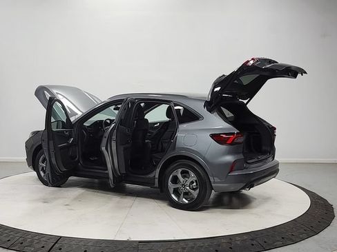 Used 2024 Ford Escape ST-Line w/ Tech Pack #1 FWD image 13