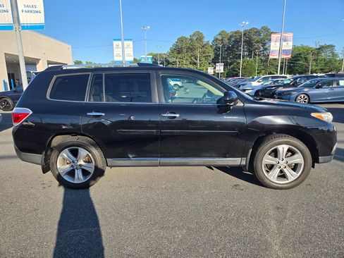 Used 2013 Toyota Highlander Limited AWD/4WD image 4