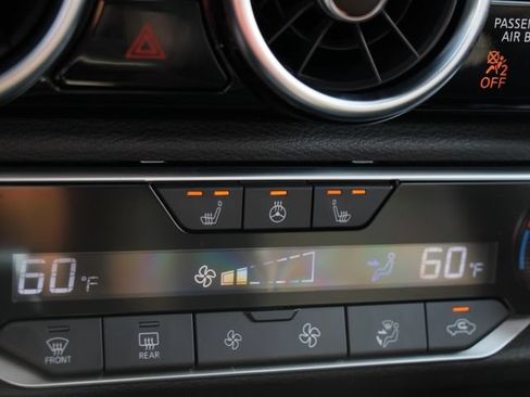 Used 2025 Nissan Sentra SR w/ SR Premium Package FWD image 22