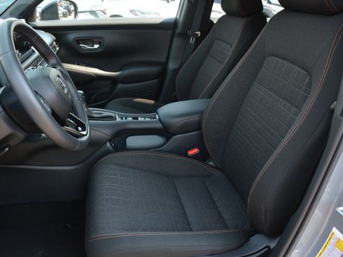 Certified 2024 Honda HR-V Sport image 7