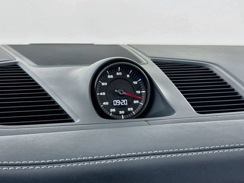 Certified 2023 Porsche Cayenne Coupe AWD/4WD image 47