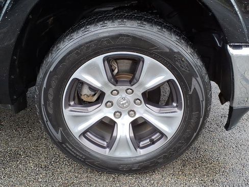 Certified 2022 RAM 1500 Laramie image 6