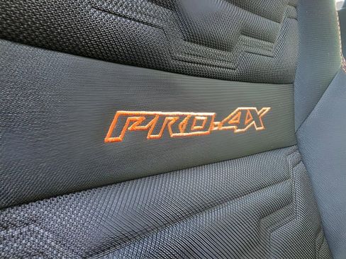 New 2026 Nissan Frontier PRO-4X w/ Pro-4x Convenience Package image 14