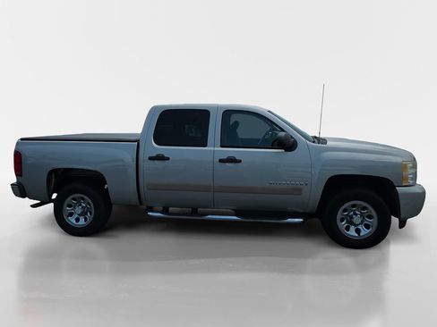 Used 2007 Chevrolet Silverado 1500 LT RWD image 3