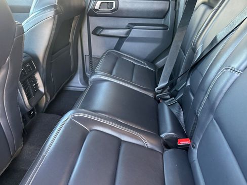 Used 2025 Ford Bronco Outer Banks AWD/4WD image 12