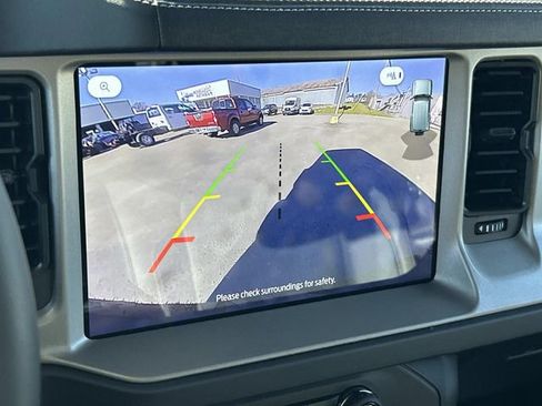 New 2025 Ford Bronco Outer Banks w/ Sasquatch Package AWD/4WD image 34