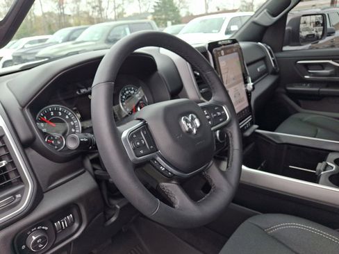 Used 2025 RAM 1500 Big Horn image 25