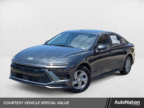 New 2025 Hyundai Sonata SE image 1