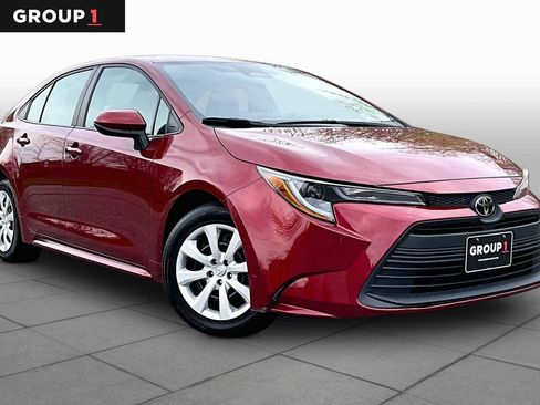 Certified 2024 Toyota Corolla LE FWD image 3