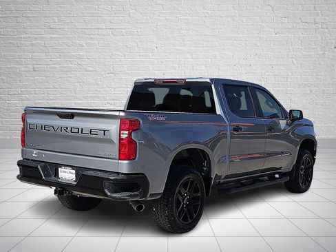 Used 2025 Chevrolet Silverado 1500 Custom Trail Boss w/ Turbomax Blackout Package AWD/4WD image 4