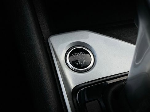 Used 2025 Nissan Altima 2.5 SV image 24