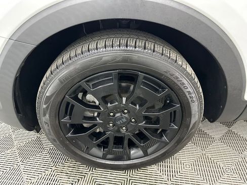 Used 2021 Kia Telluride SX w/ SX Prestige Package image 13