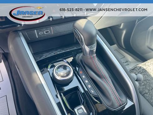 Used 2024 Chevrolet Colorado Z71 w/ Z71 Convenience Package 2 AWD/4WD image 15
