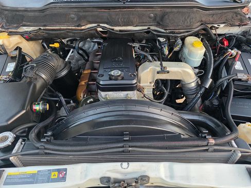 Used 2005 Dodge Ram 3500 Truck ST image 45