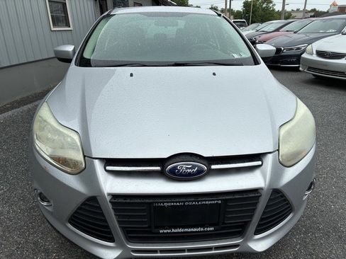 Used 2012 Ford Focus SE FWD image 2