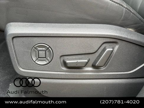 Used 2025 Audi Q5 Premium AWD/4WD image 26