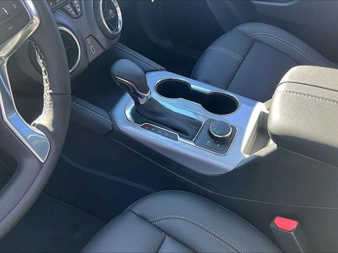 New 2026 Chevrolet Blazer LT w/ Midnight/Sport Edition AWD/4WD image 8