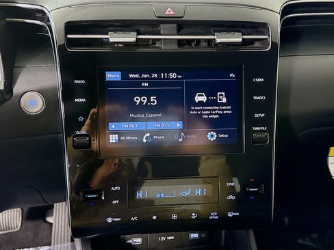 Used 2024 Hyundai Santa Cruz SEL image 18