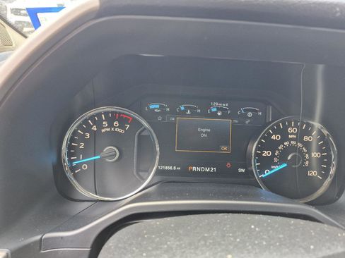 Used 2015 Ford F150 Lariat RWD image 6