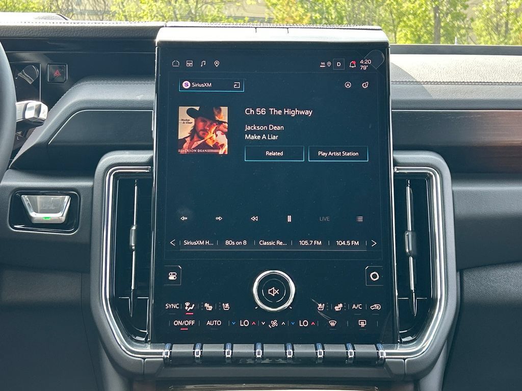 New 2026 GMC Yukon Denali w/ Sun & Power Step Package AWD/4WD image 17