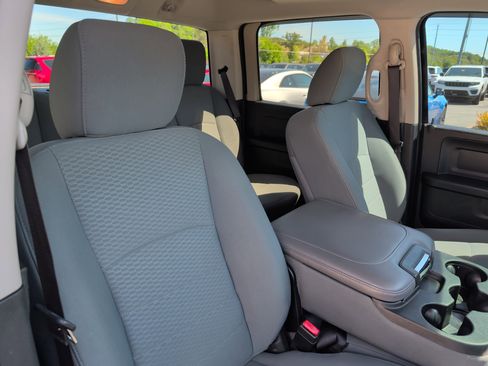Used 2017 RAM 1500 Express w/ Express Value Package AWD/4WD image 23