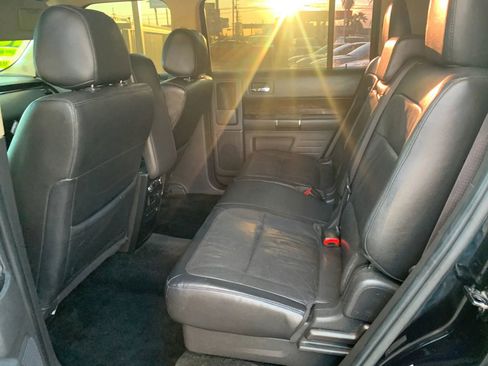 Used 2018 Ford Flex Limited image 11