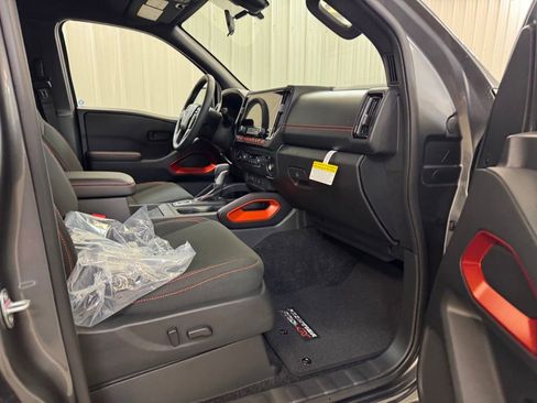 New 2026 Nissan Frontier PRO-4X w/ Pro-4x Convenience Package AWD/4WD image 26