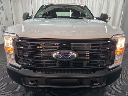 Used 2023 Ford F250 XL w/ 360-Degree Camera Package image 3