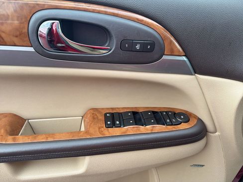 Used 2011 Buick Enclave CXL w/ LPO, Cargo Convenience Pkg image 19