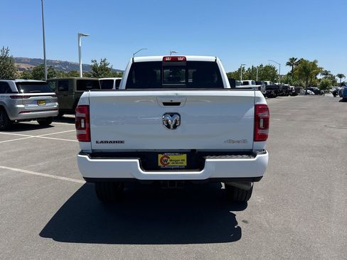 Used 2024 RAM 2500 Laramie AWD/4WD image 4