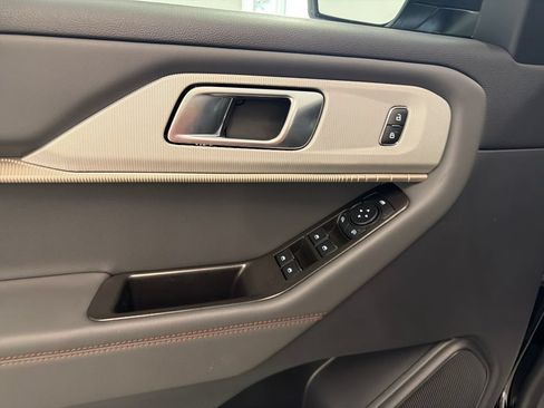 New 2027 Ford Explorer Active RWD image 15