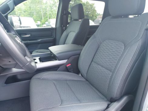 New 2026 RAM 1500 Express AWD/4WD image 17