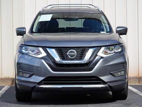 Used 2018 Nissan Rogue SL w/ Premium Package FWD image 6